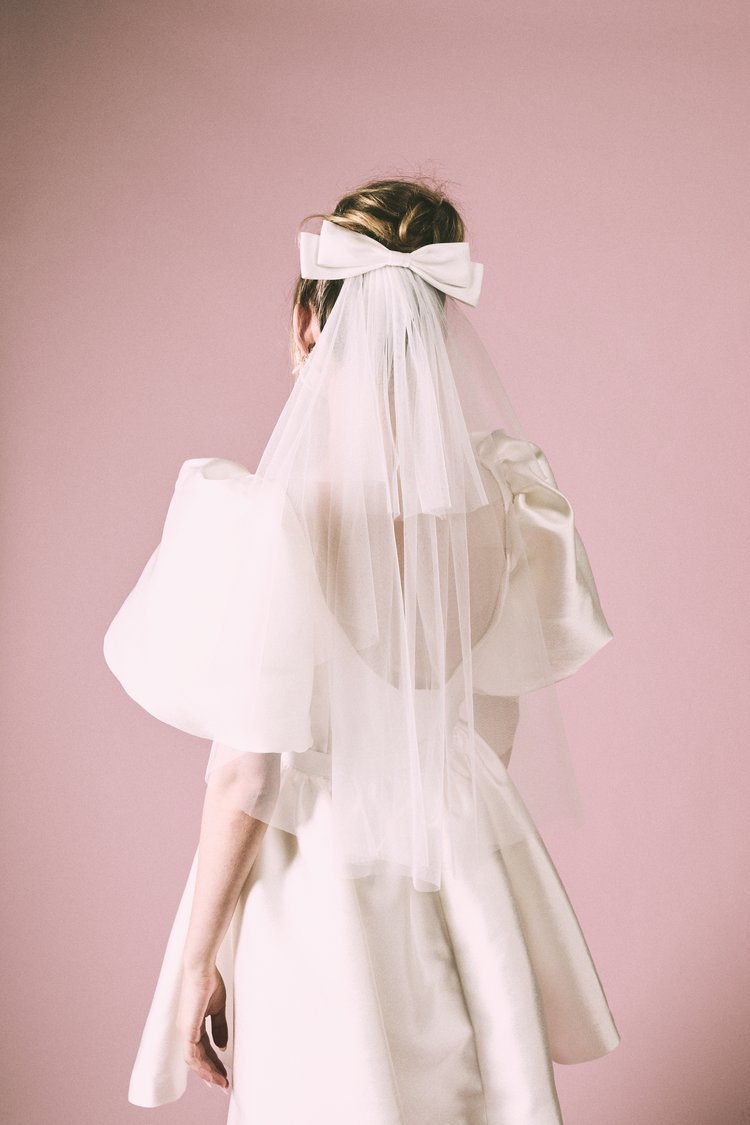 MADONNA BOW VEIL