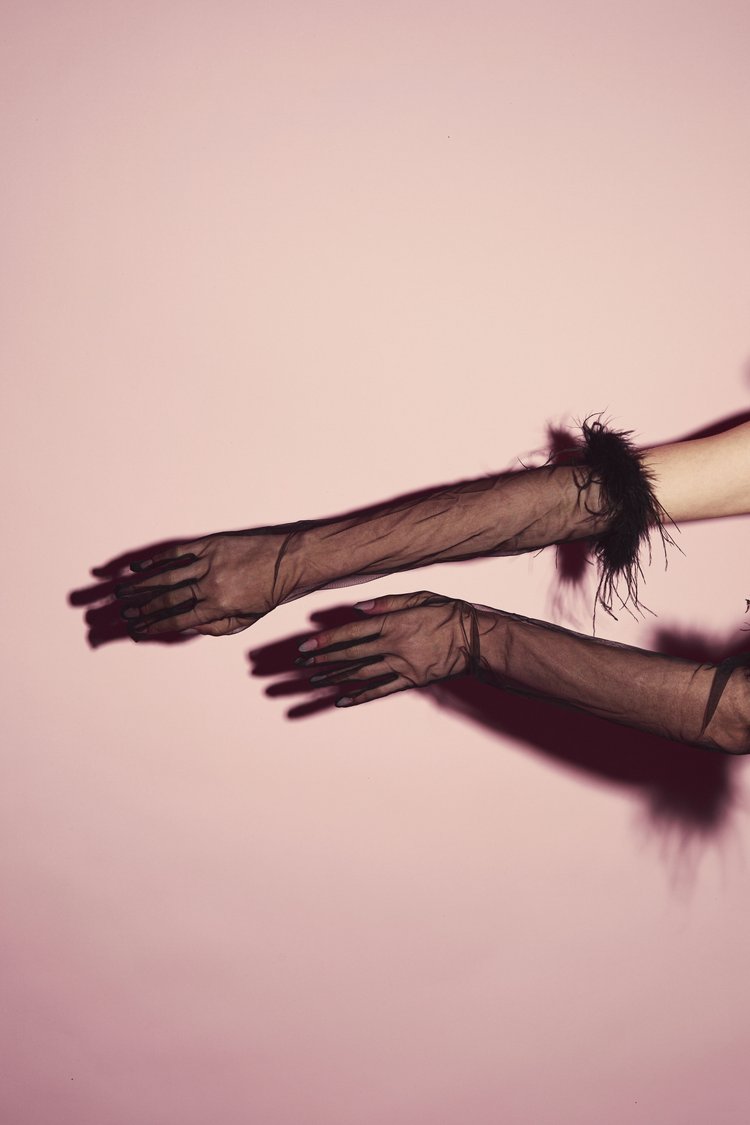 MARILYN GLOVES